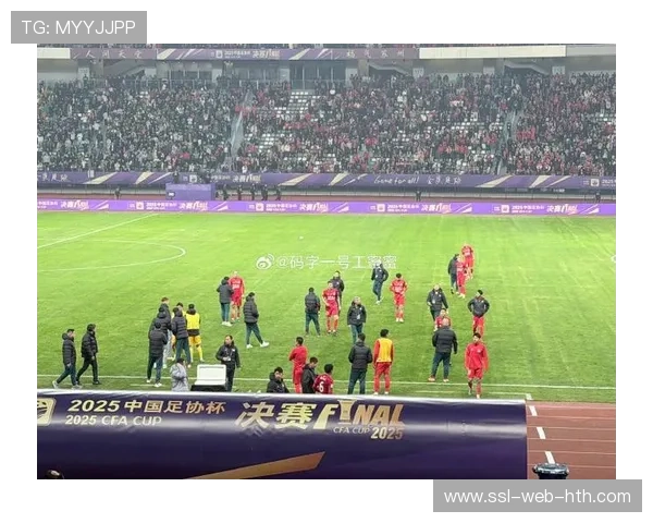 “英超球迷回归现场,上座率持续回升创赛季新高” “英超球迷回归现场,上座率持续回升创赛季新高”